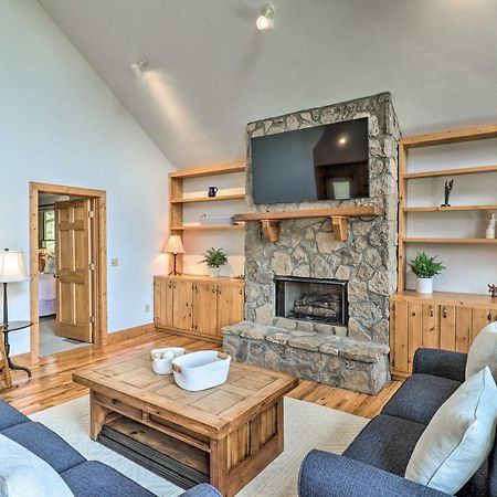 Sapphire Retreat With 2 Decks, Views And Resort Access Екстер'єр фото