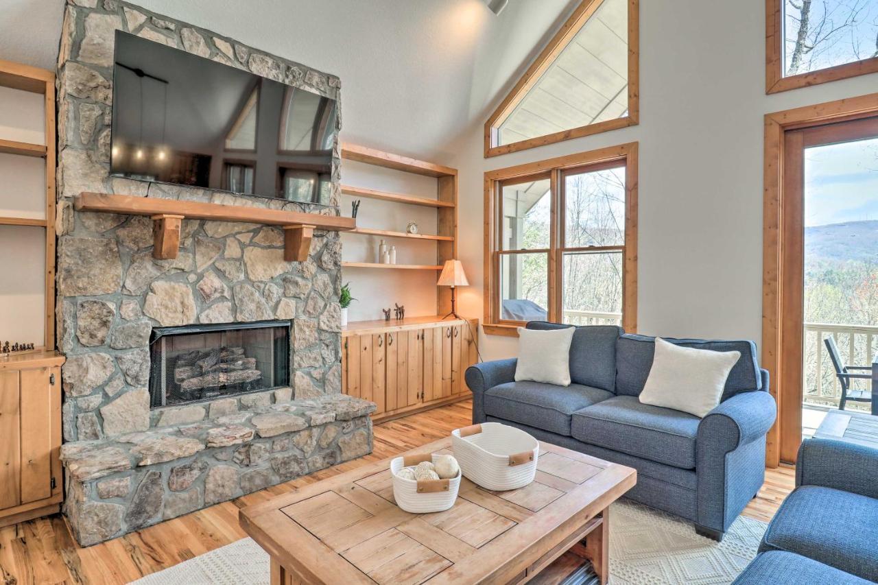 Sapphire Retreat With 2 Decks, Views And Resort Access Екстер'єр фото