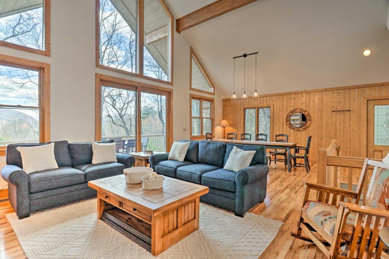 Sapphire Retreat With 2 Decks, Views And Resort Access Екстер'єр фото